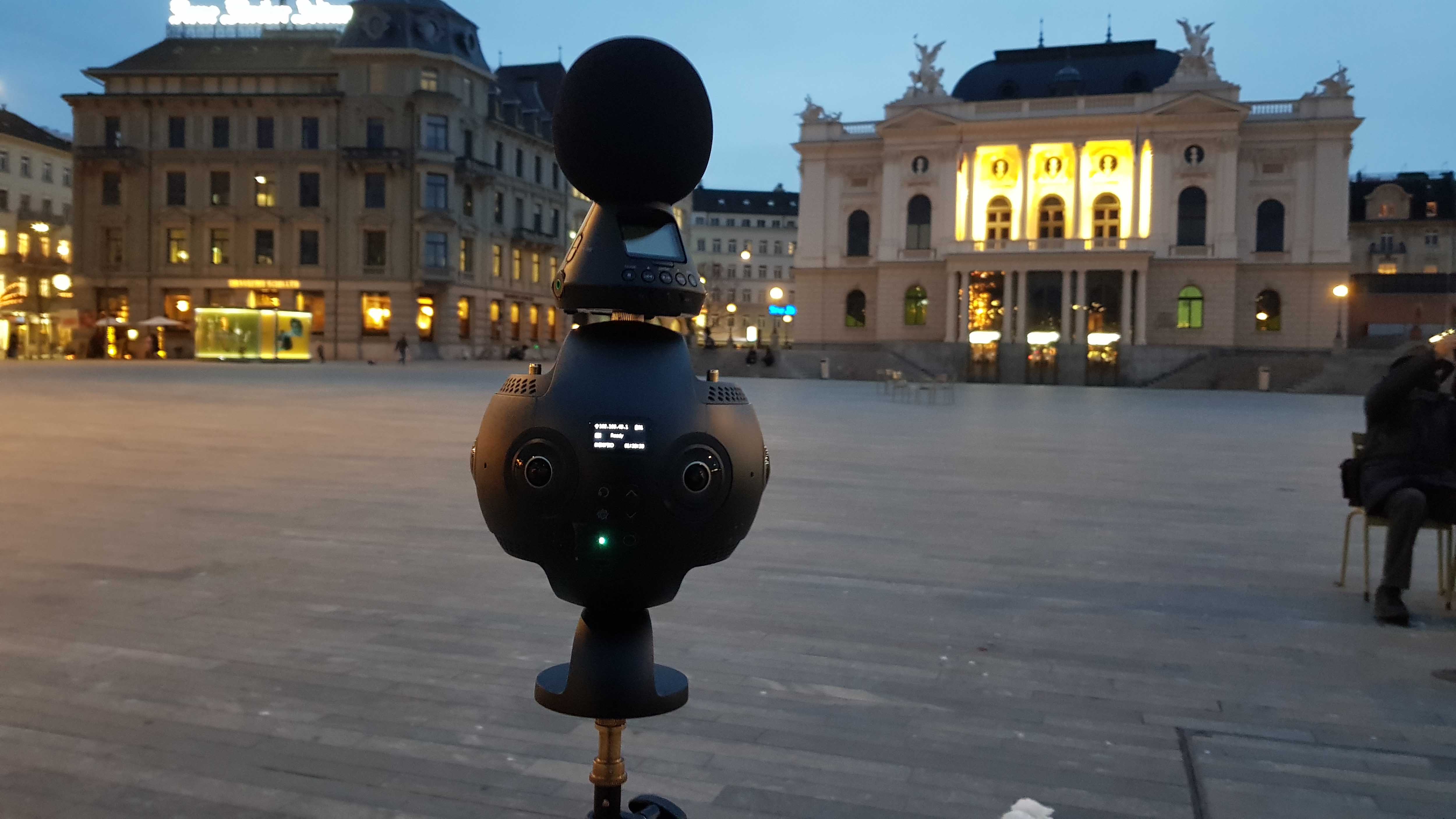 Zuerich Opernplatz 3000